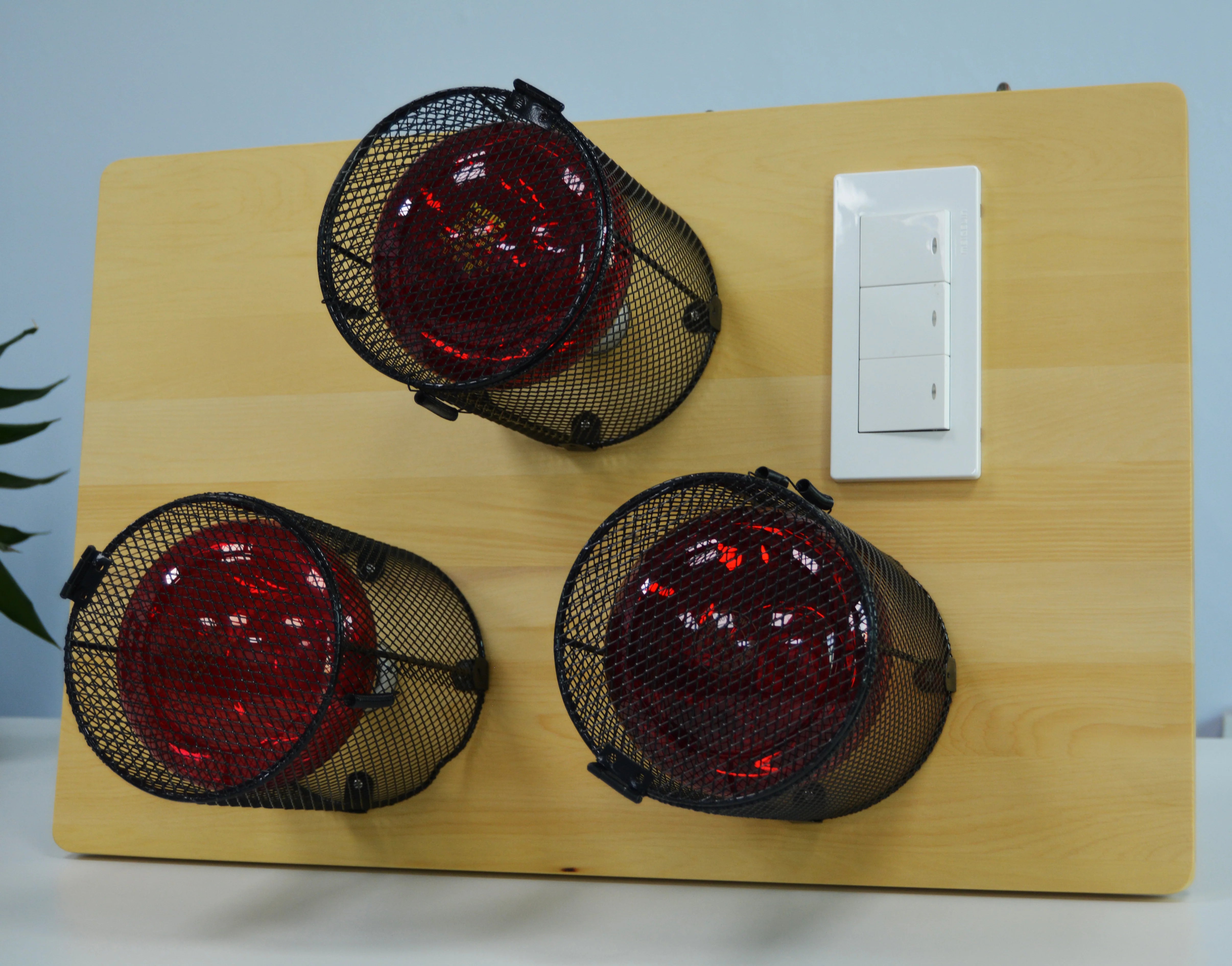 Red Light Therapy Station (1 or 3 Bulb)