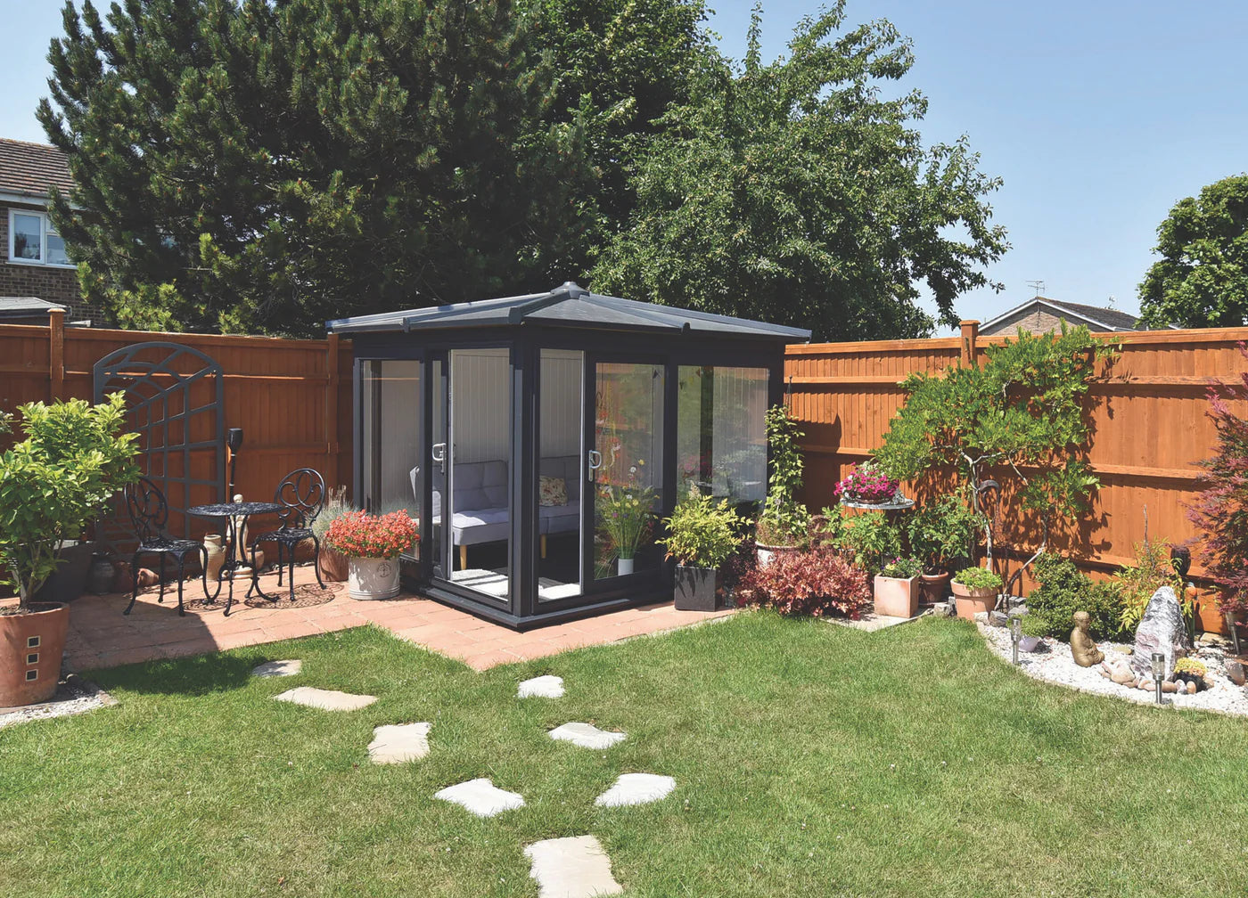Exaco | Madison 11' X 11' Nordic Garden Room