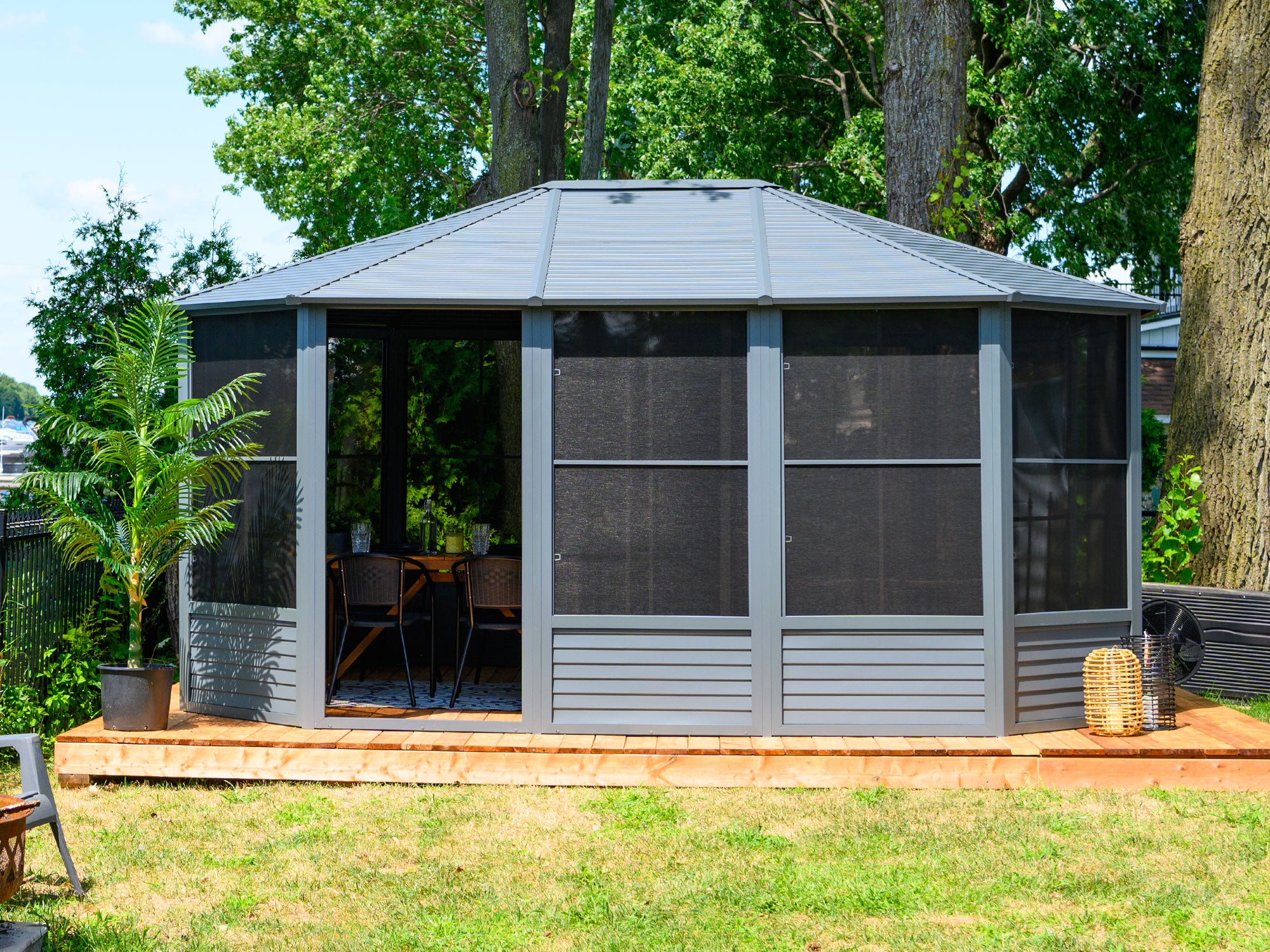 Gazebo Penguin Florence Solarium 12' x 15' Metal Roof