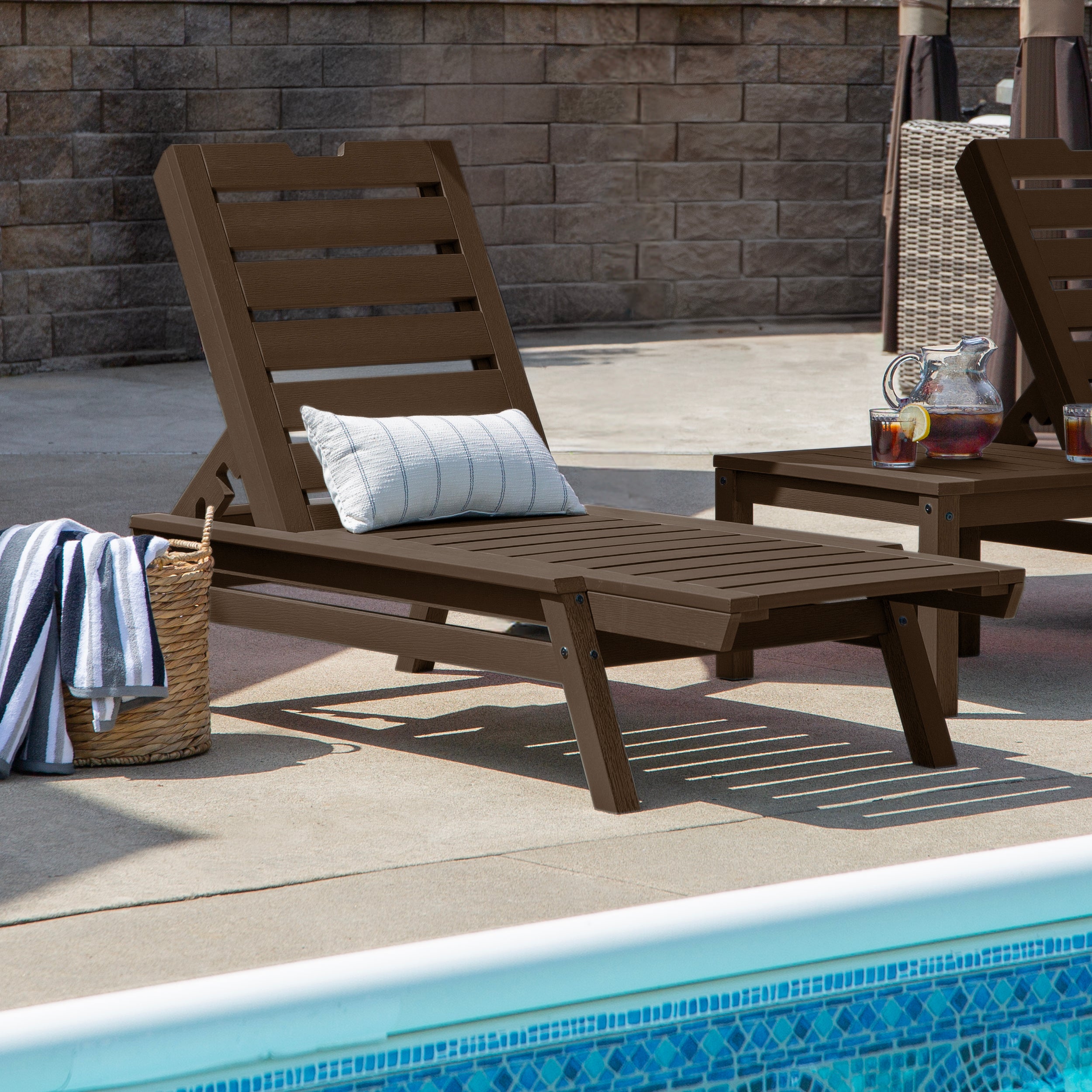 Sequoia Professional Aurora Stackable Chaise Lounge