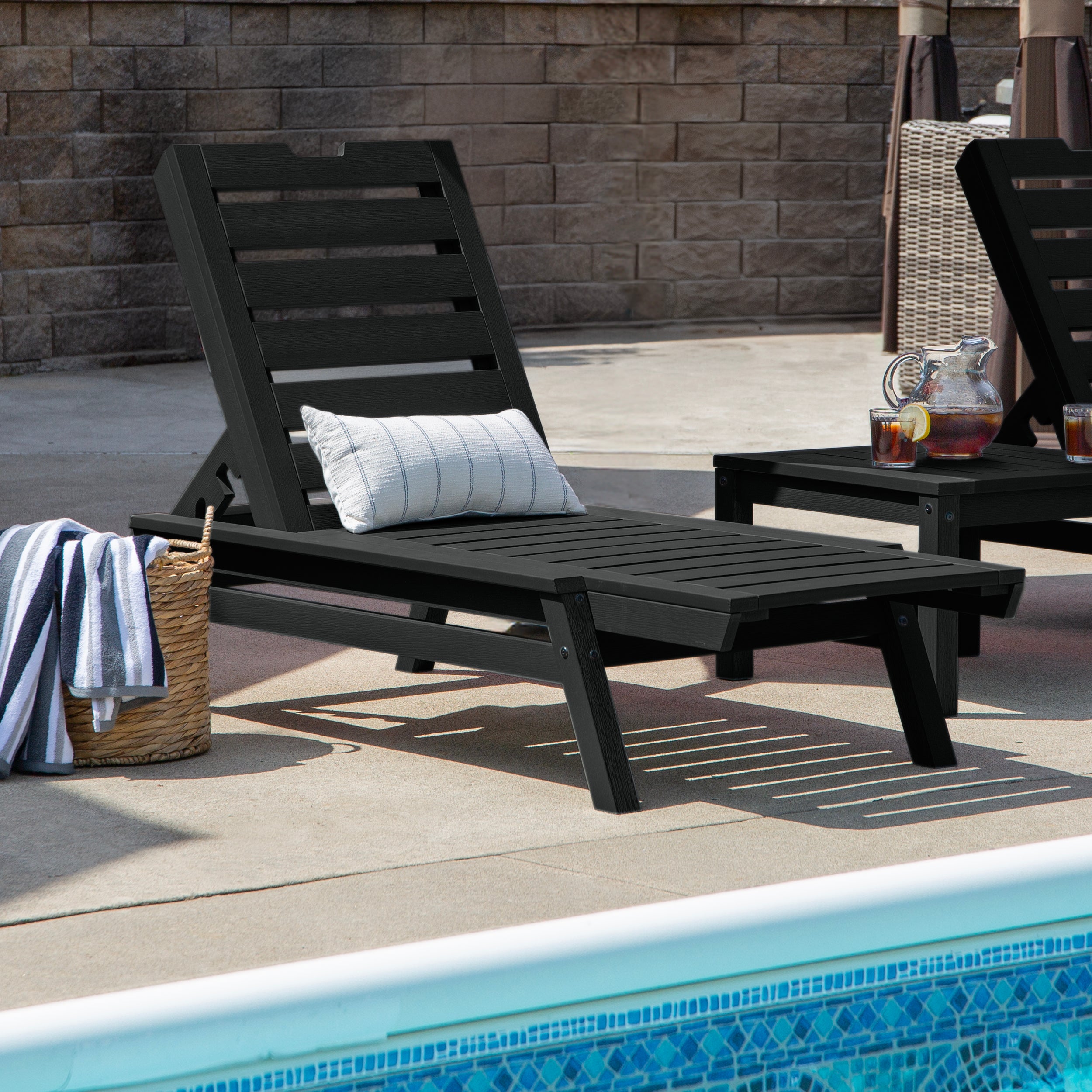 Sequoia Professional Aurora Stackable Chaise Lounge